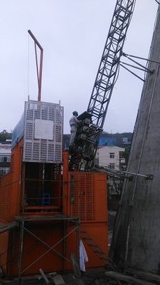 35m/min Σιδηροδρομική ανελκυστήρας Q345B Χάλυβα Προσωρινά ανελκυστήρες κατασκευής
