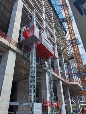SCE400G Σήκωση υλικού επιβατών, με διπλή τομή πύργου και ηλεκτρική κυλιόμενη πόρτα