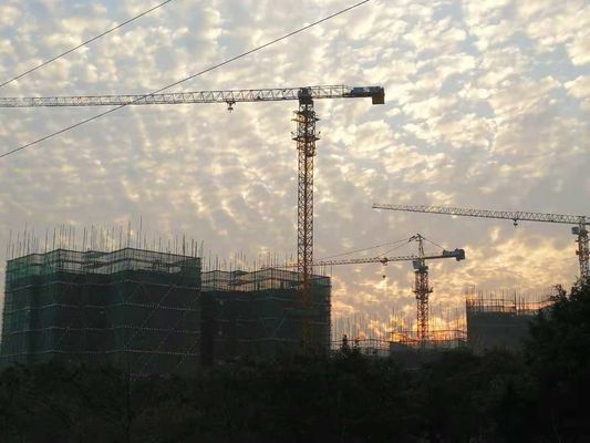 Καλή τιμή Ανυψωτική ικανότητα 4 τόνους 51 μέτρα Κρανός Πύργου χωρίς κορυφή για την κατασκευή πολυώρων κτιρίων σε απευθείας σύνδεση